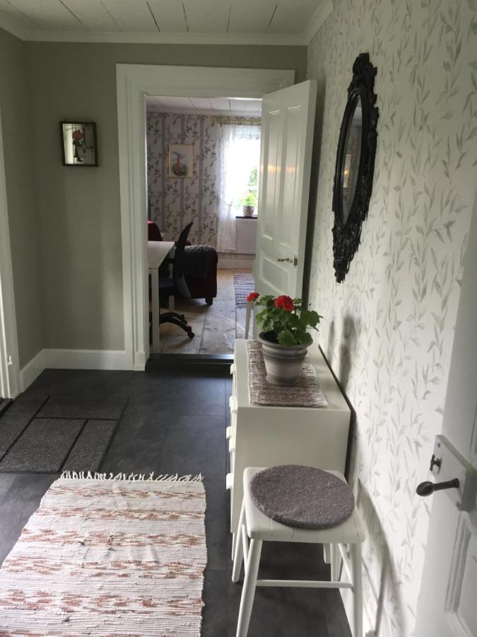 Stenbrottets Lillstuga Falköping Buitenkant foto