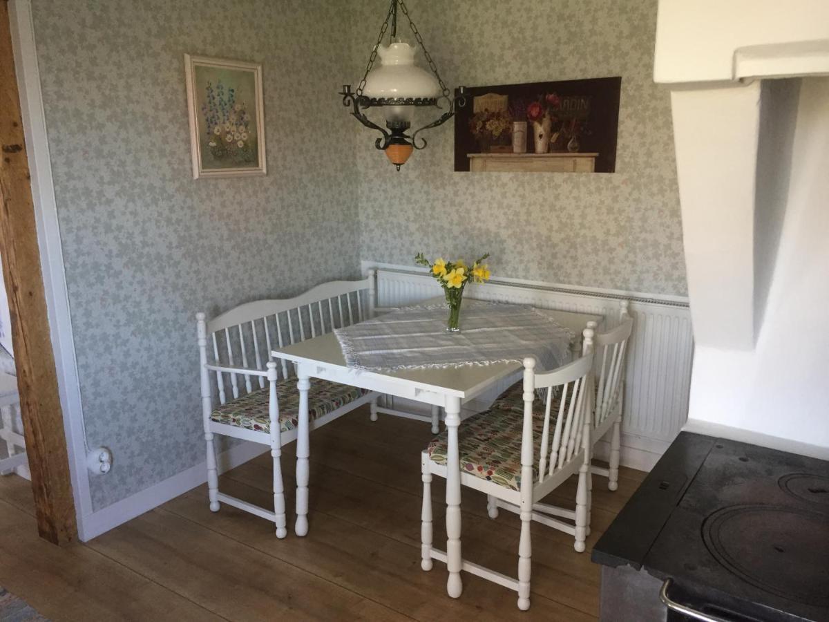 Stenbrottets Lillstuga Falköping Buitenkant foto